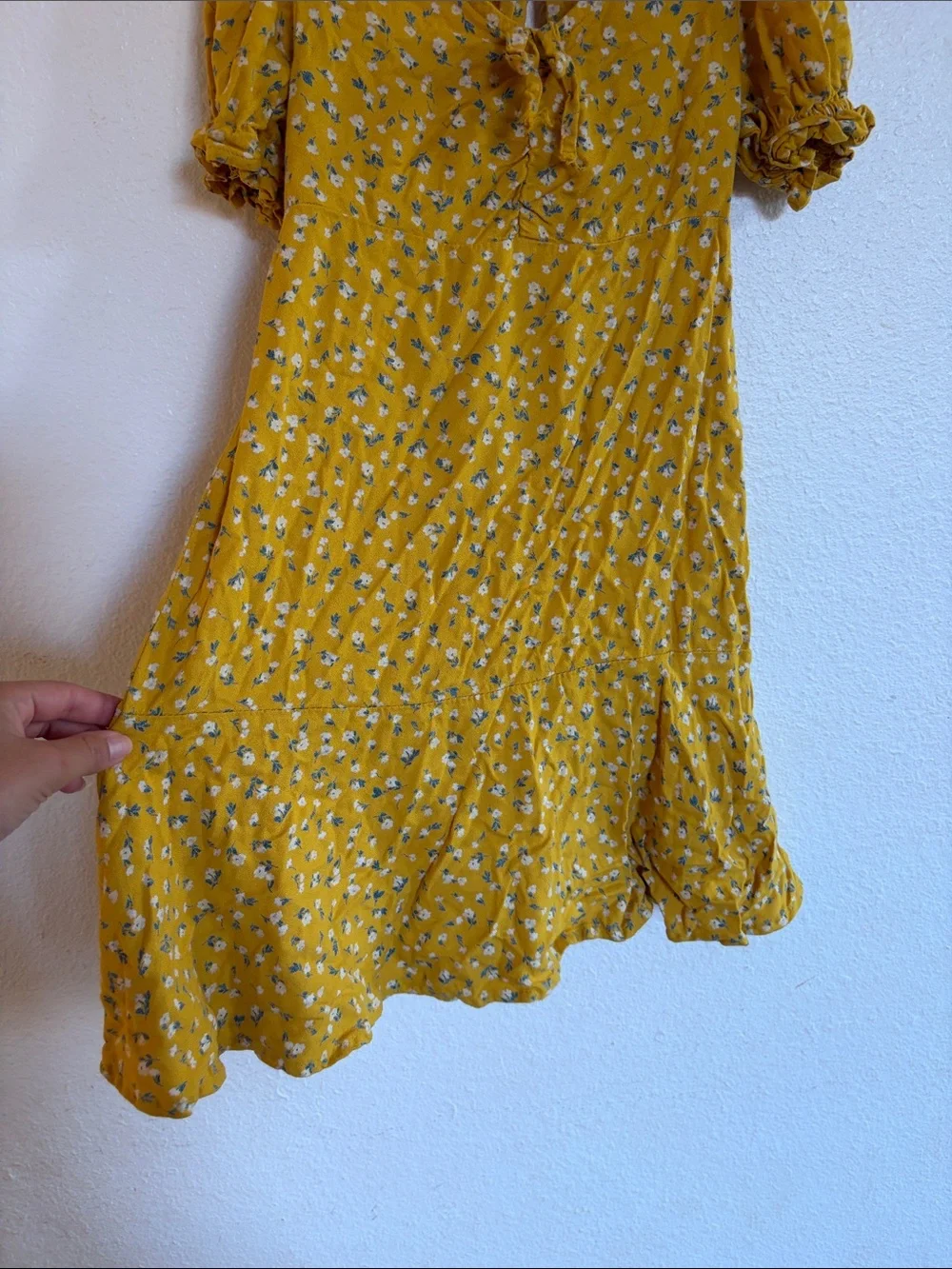 Old Navy lightweight mustard